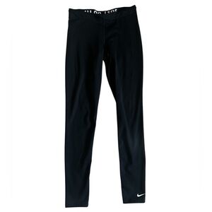 Nike Women’s Thermal Workout Leggings in Size Small